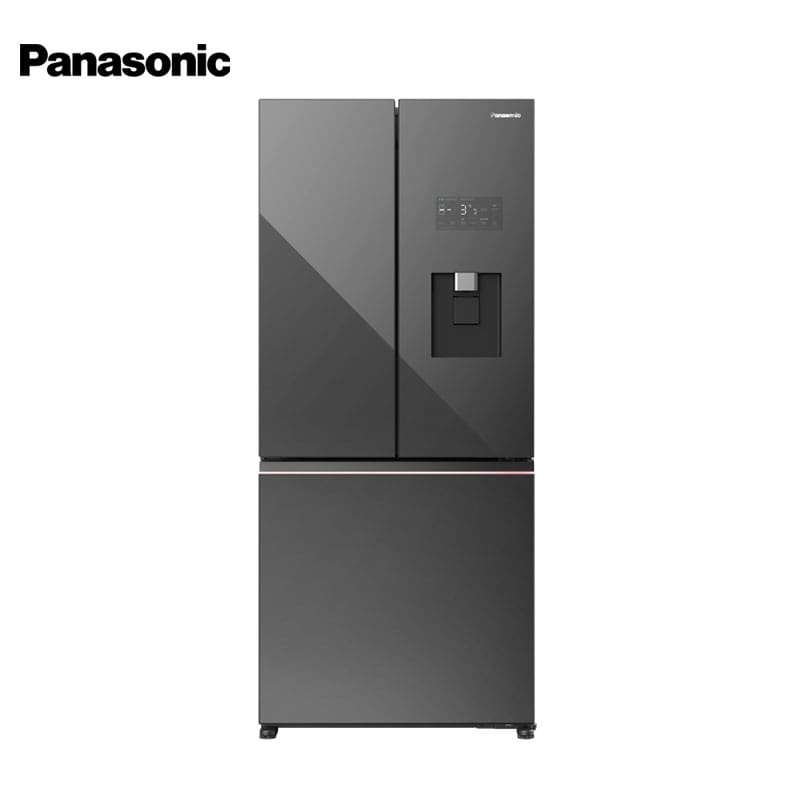 Panasonic 17.4 cu ft 3-door Refrigerator NR-CW530XMMP
